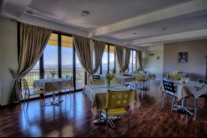 Hotel Isaraiko Spiti Agia Theodora Isaris المظهر الخارجي الصورة